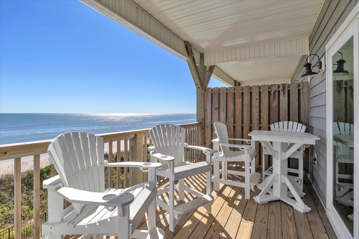 Outdoor Dining for Six