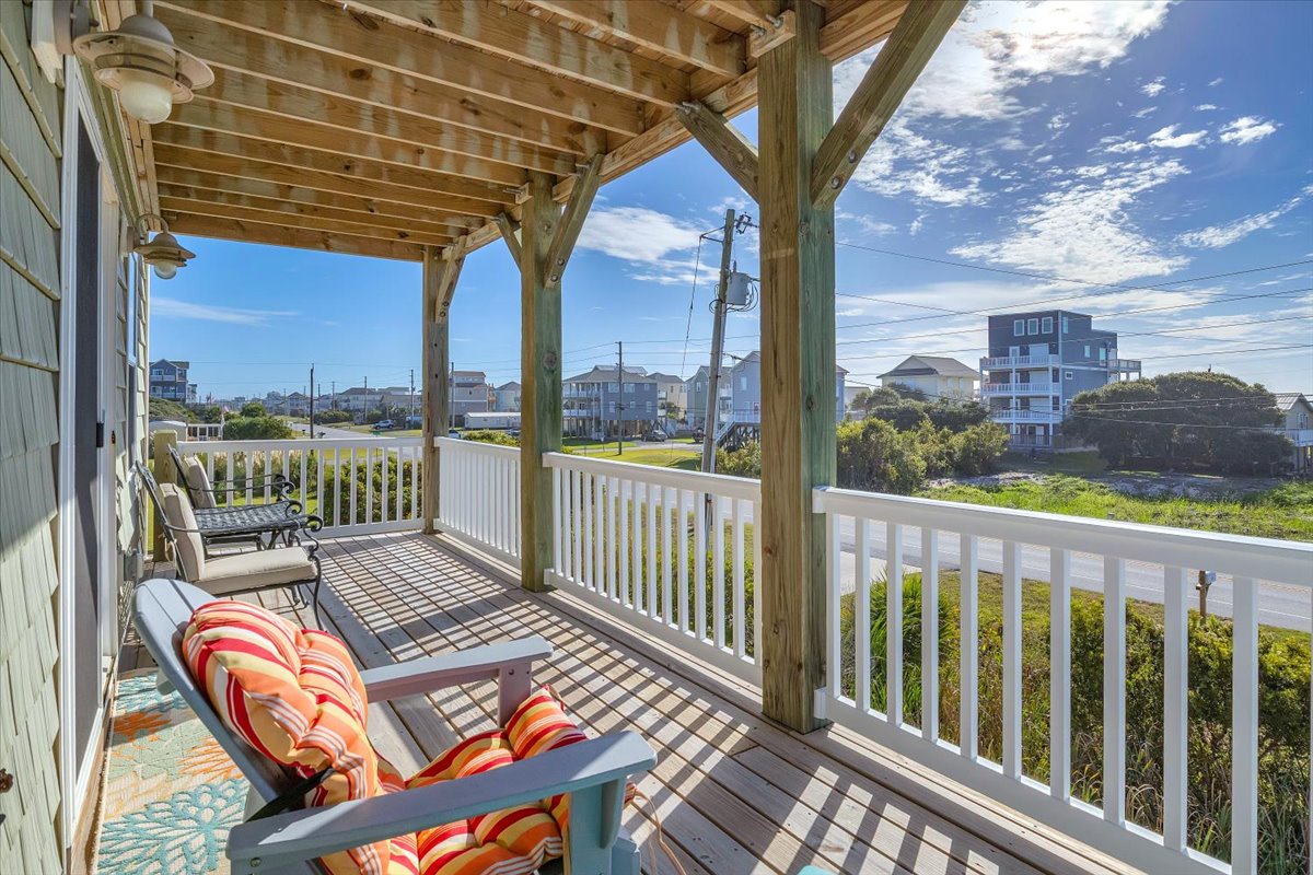 Bedroom Beachside Balcony - 1st Floor