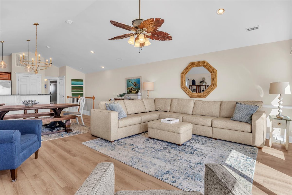 Open Living Area - 2nd Level