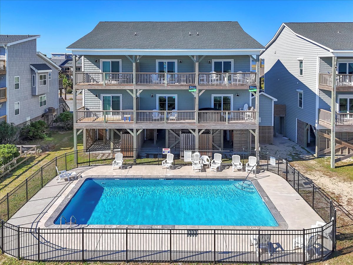 Private Community Pool