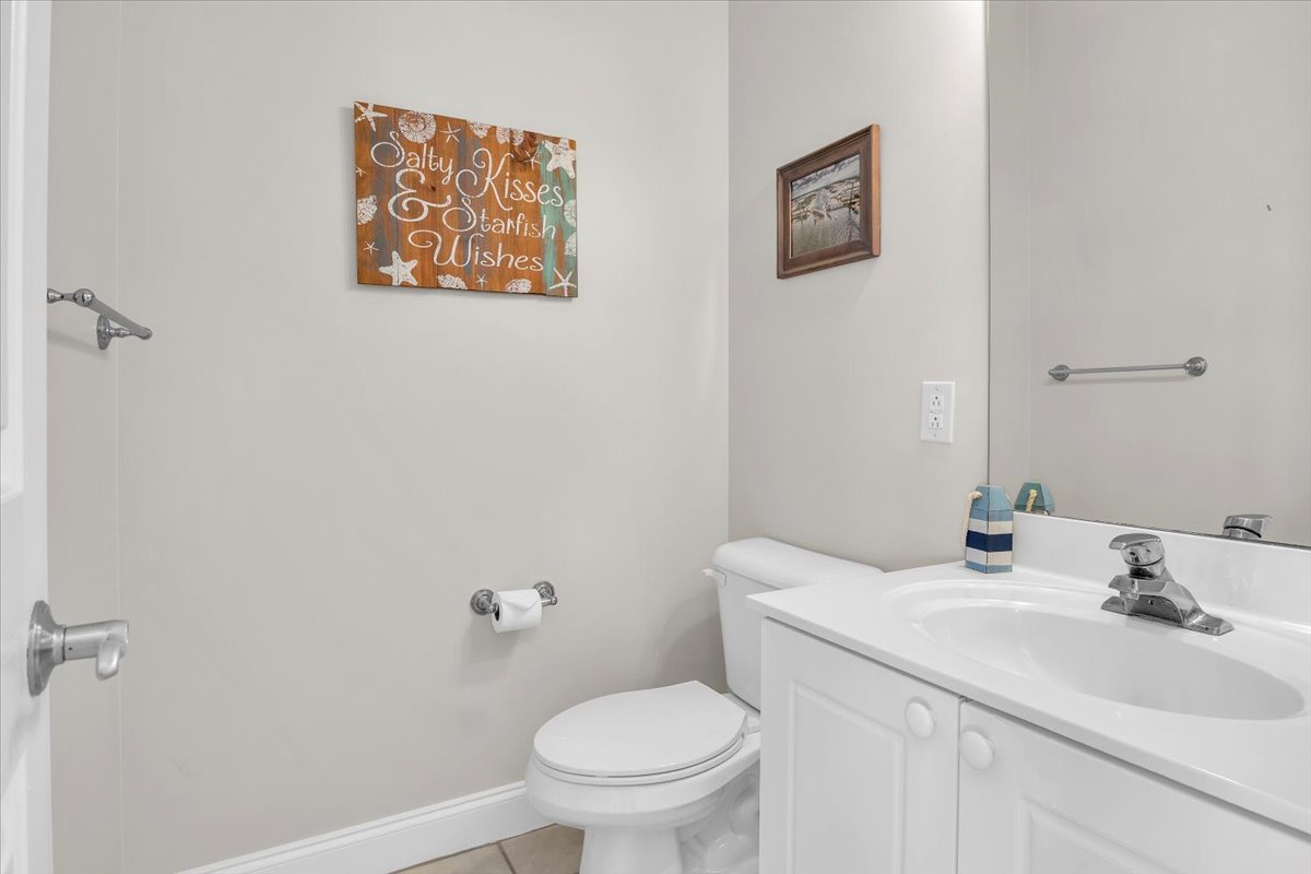 Powder Room - 2nd Level