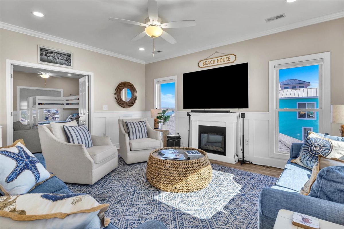 Bright Living Area with Beachfront Views - 2nd Level