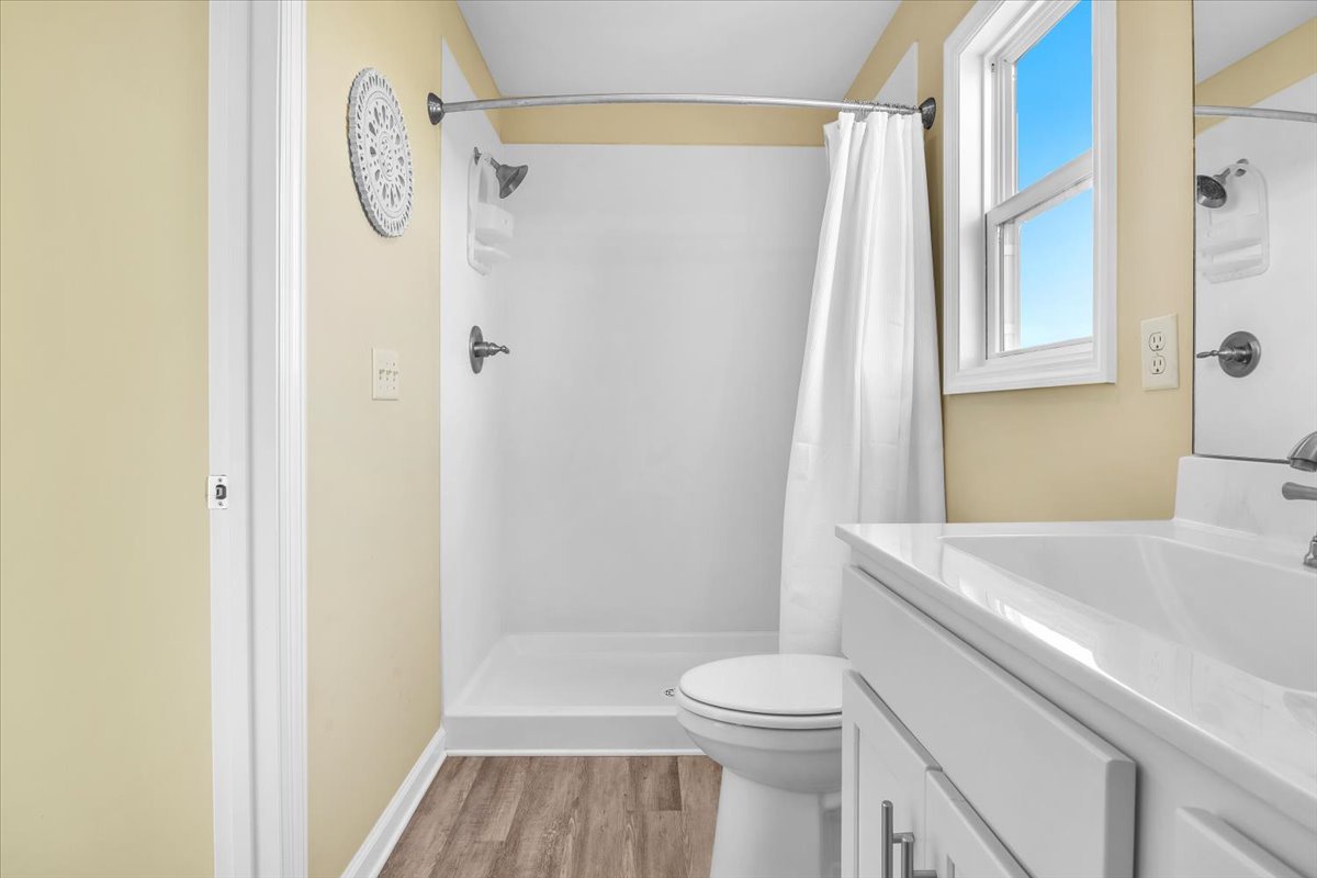 Bedroom 1 Ensuite with Shower- 1st Floor