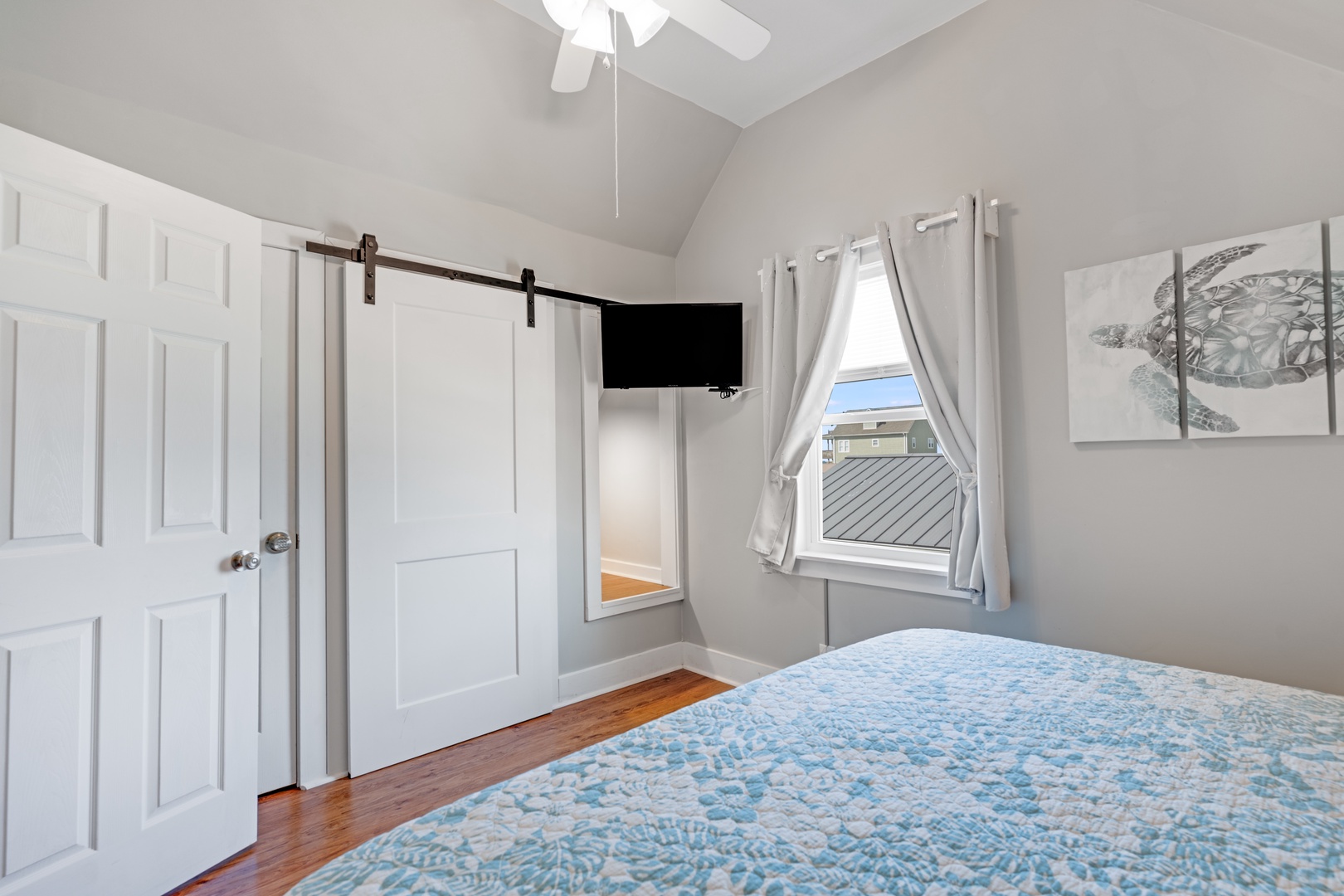 Bedroom 4: King with Access to Hallway Bathroom - 2nd Level