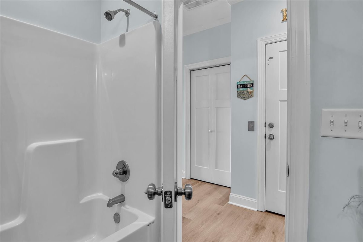 Hallway Bathroom (full) Second Floor