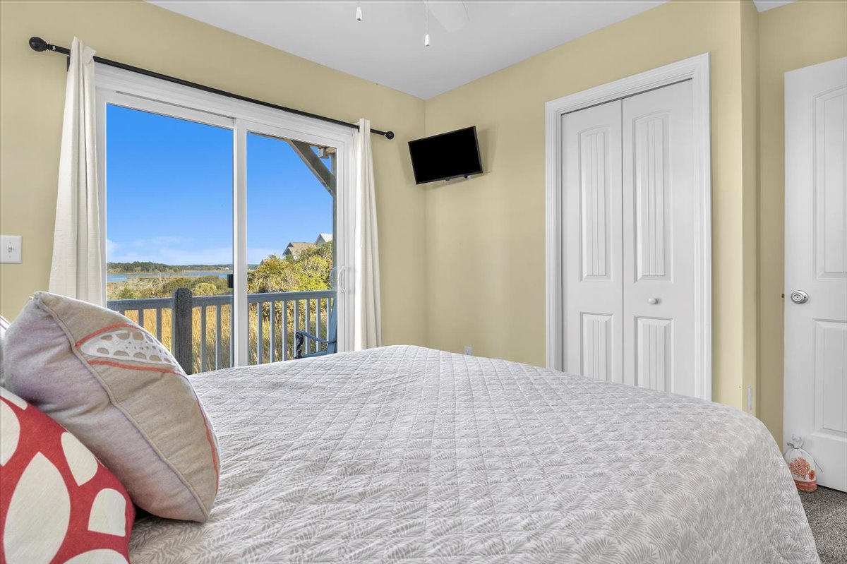 Bedroom 3 Queen with Soundside Balcony - 1st Floor