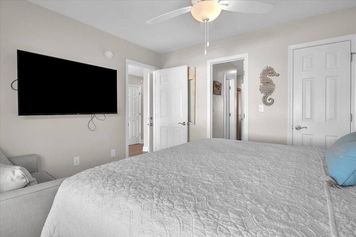 Bedroom 3: King with Single Sleeper - 1st Level