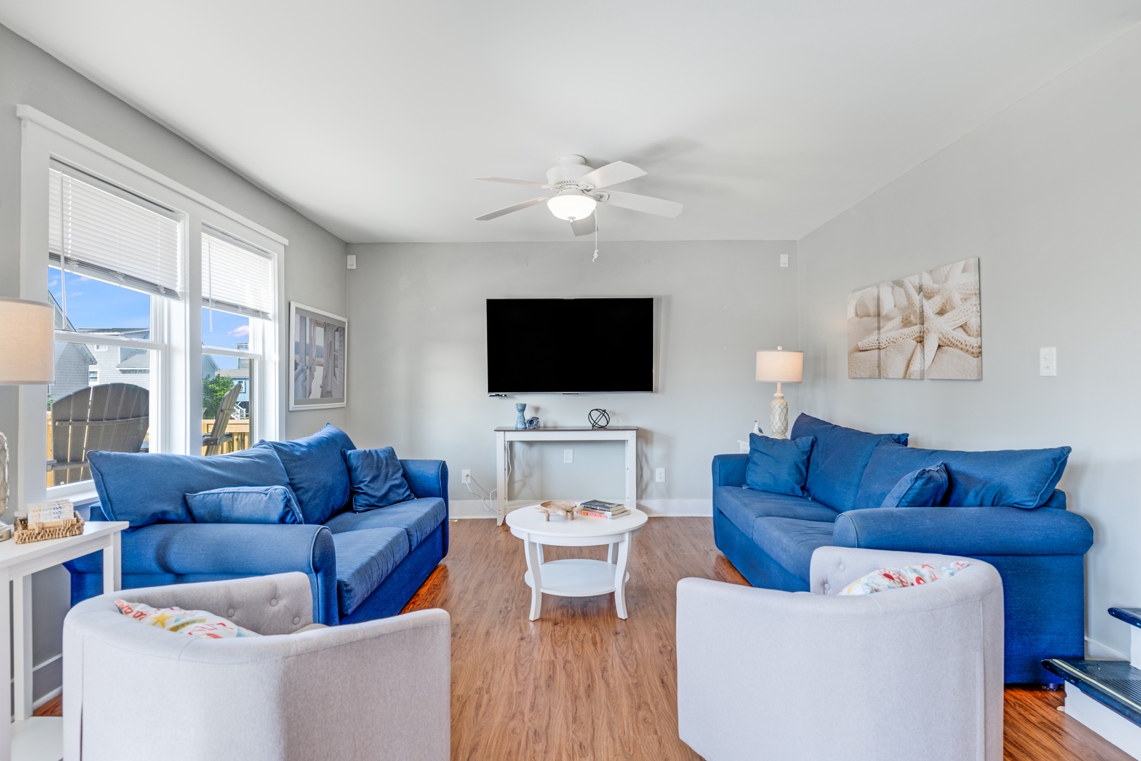 Open Living Level with Plenty of Seating - 1st Level