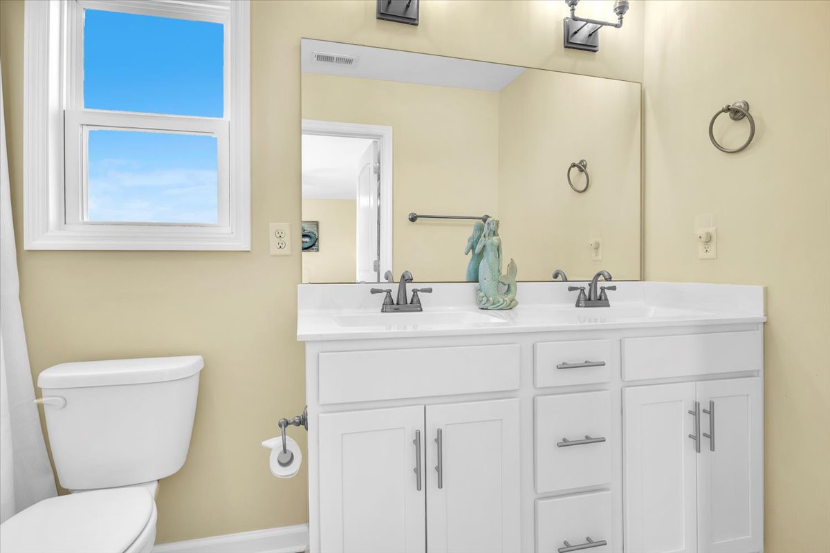 27-Final 3141 Island Dr Topsail-RJREM-0386