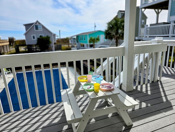 Kids’ table with coastal vibes for playtime and snacks