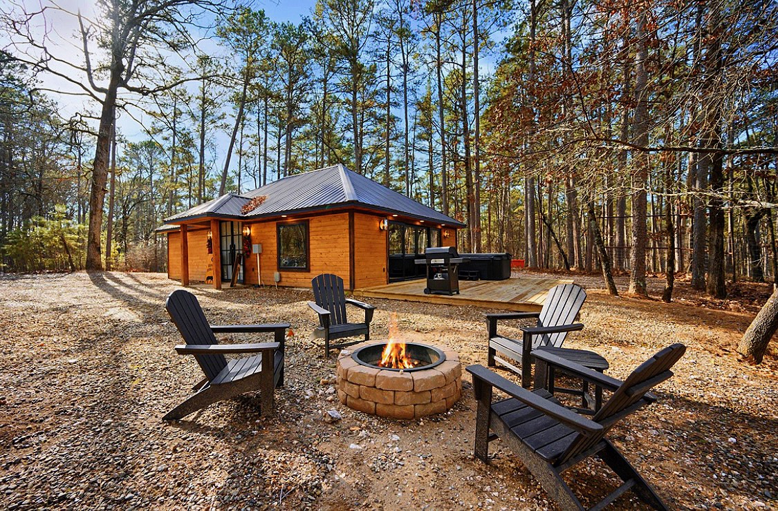 Blesbuck Bungalow at Beavers Bend Safari Park Cabin