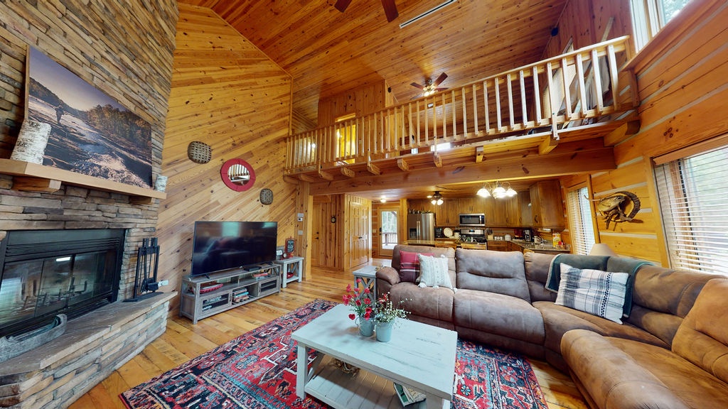 Escape to Acorn Acres: Your Missouri RV Paradise Awaits