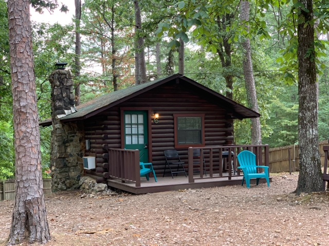 Blackberry Bungalow #6 - on stocked fishing ponds w volleyball and playground