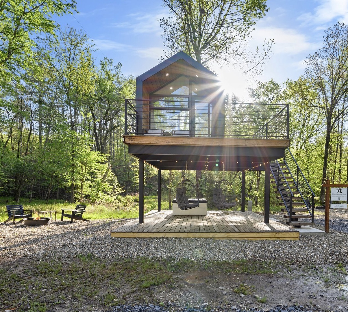 Robin Retreat- Couples Treehouse (My Happy Place Cabins)