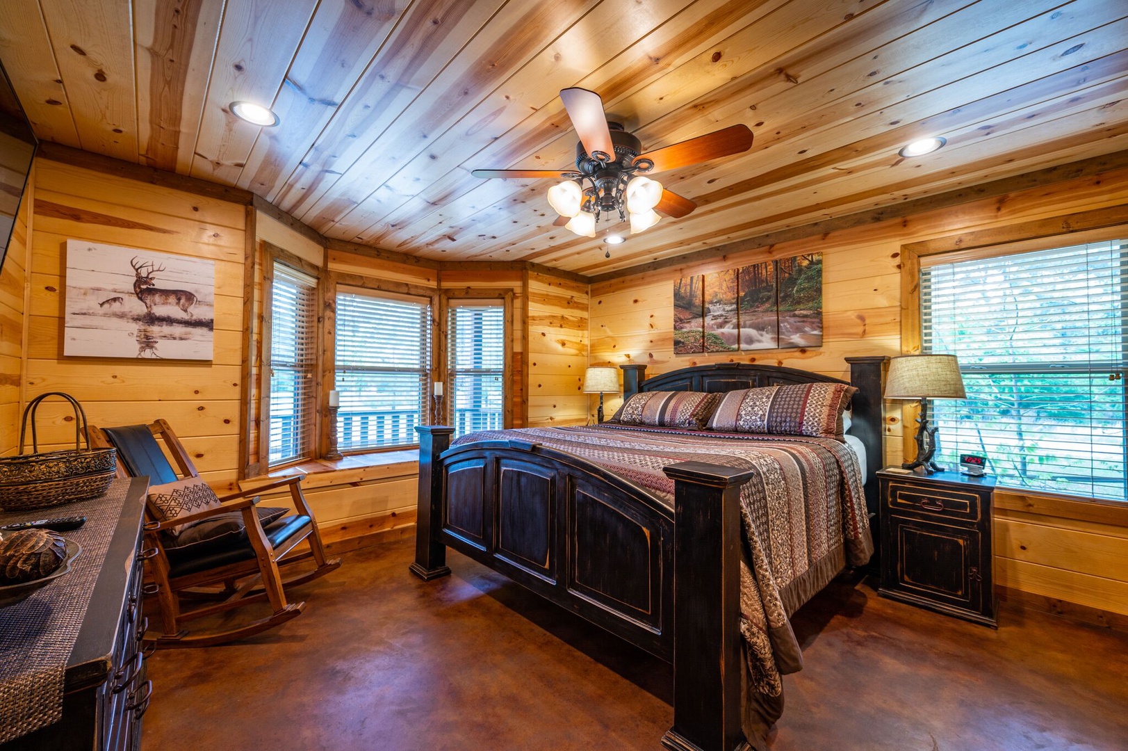 Silver Dollar Lodge