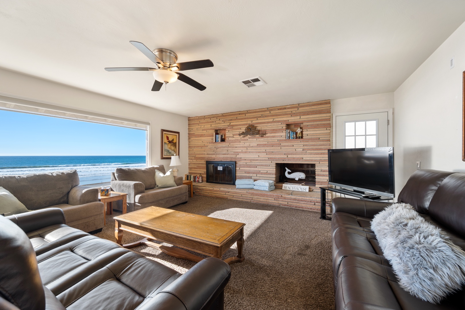 Spacious and ready to enjoy soaking up the views or gather for a movie night