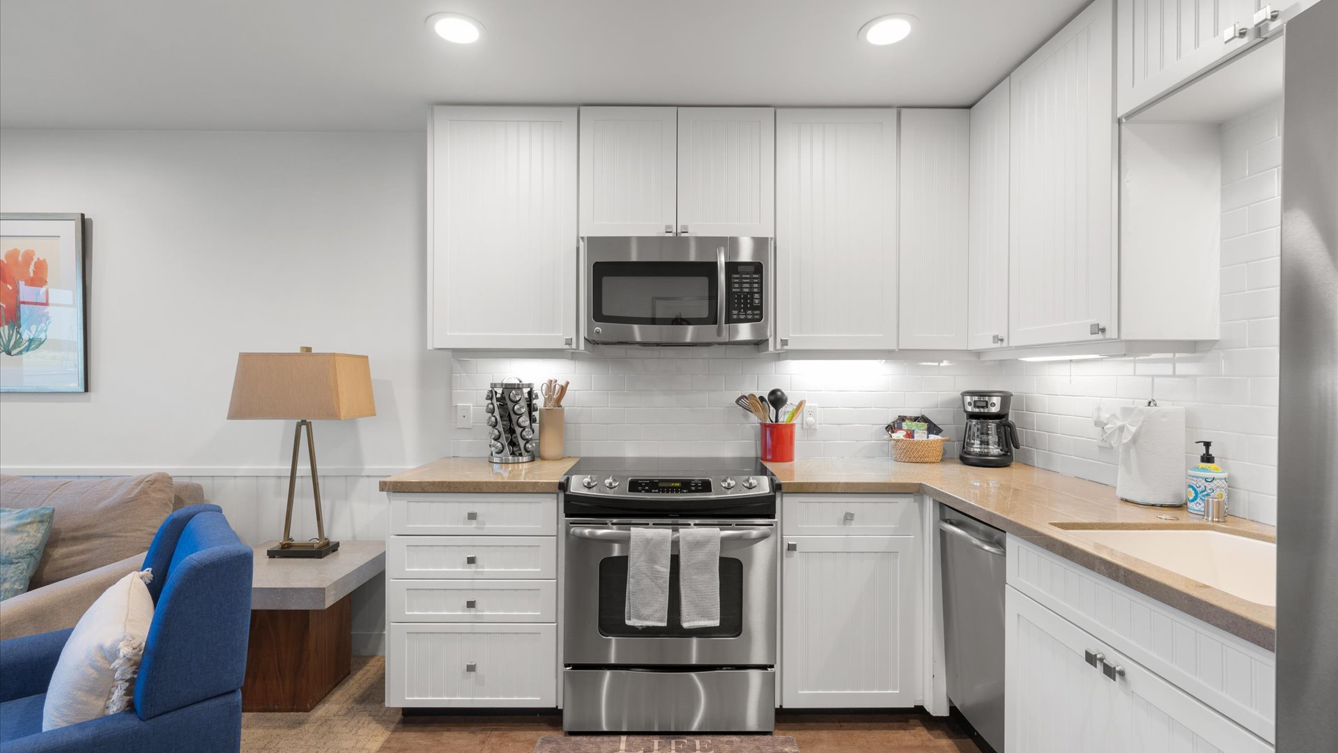 The kitchen is very well stocked, has full size appliances and is easy to cook in.