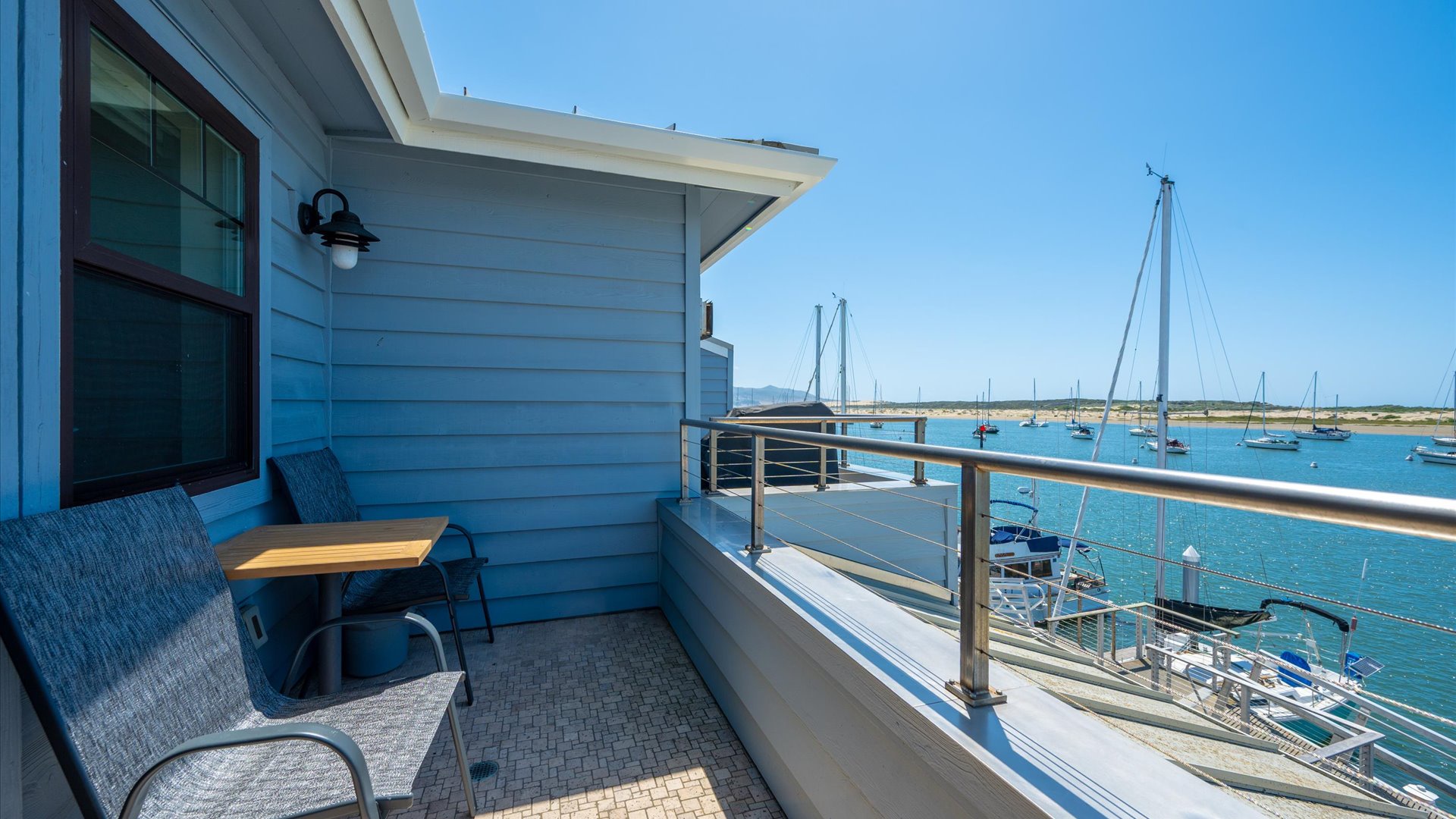 Views to the south all the way to Montana De Oro