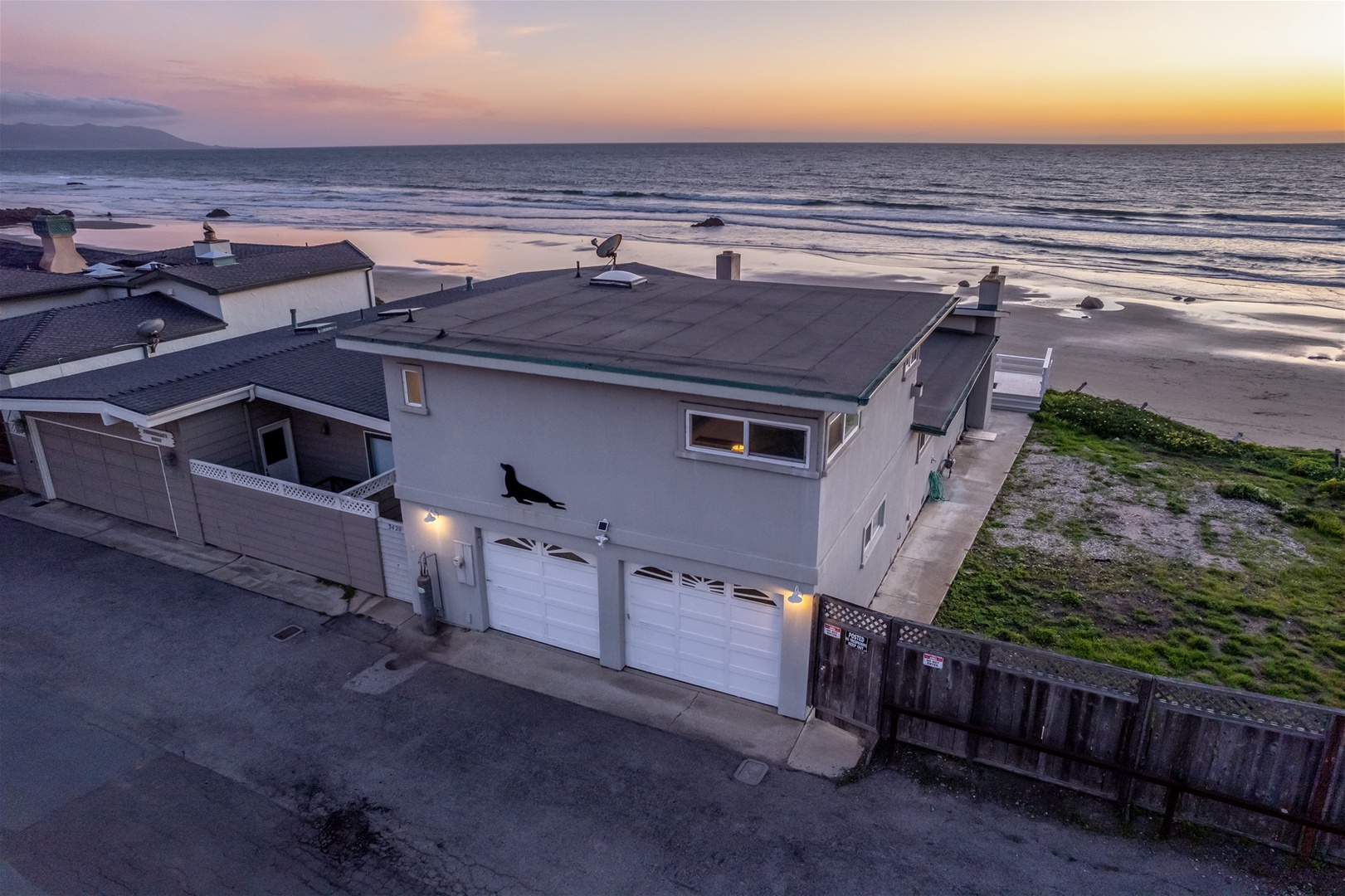 Parking for 1 vehicle in the garage and 2 in the driveway