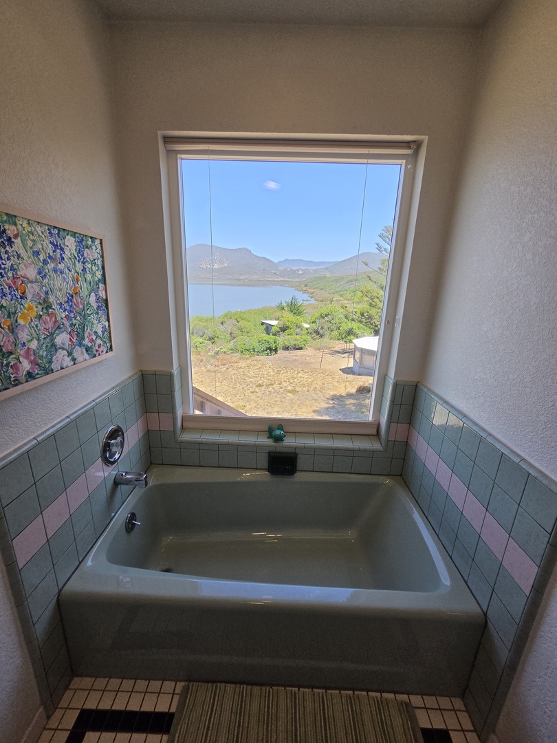 Soak in your private tub while gazing at the views, your personal spa retreat awaits.