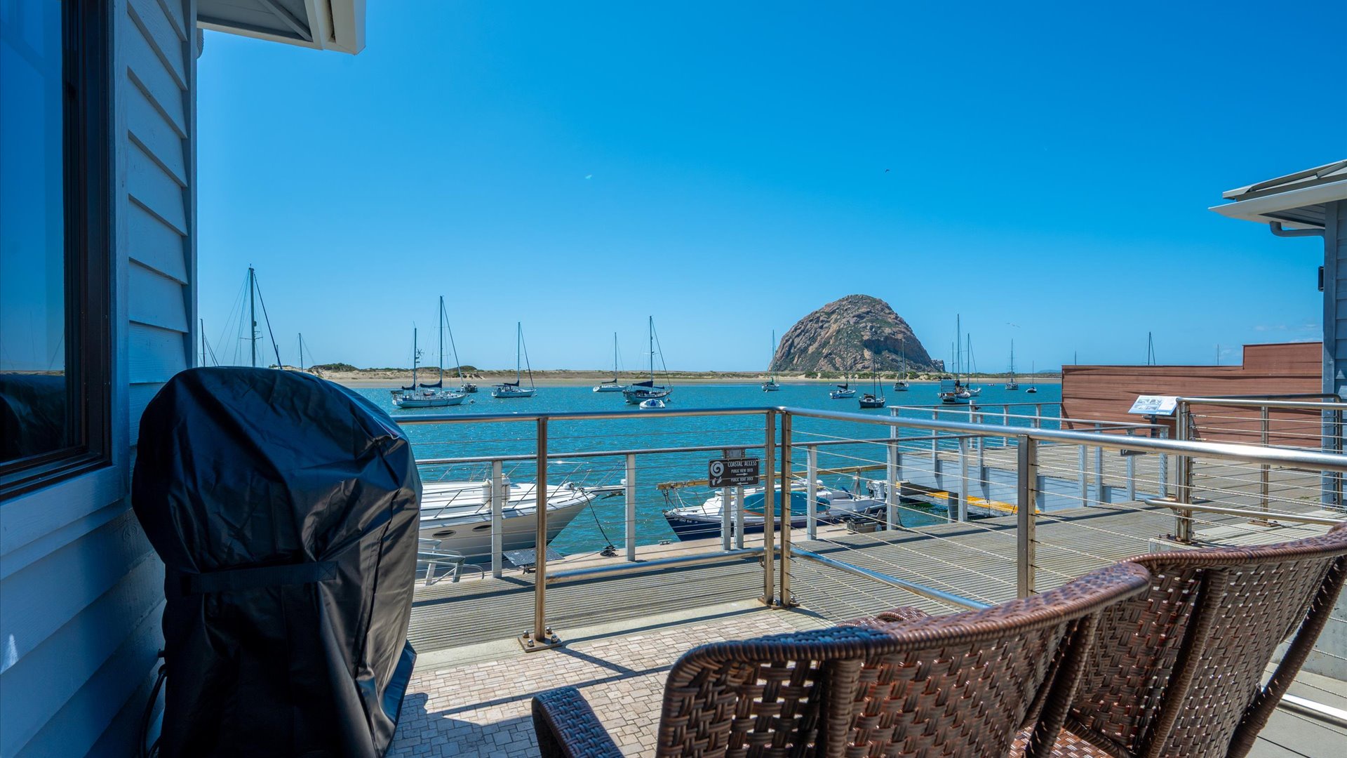 Views of iconic morro rock unobstruced from your bayfront patio