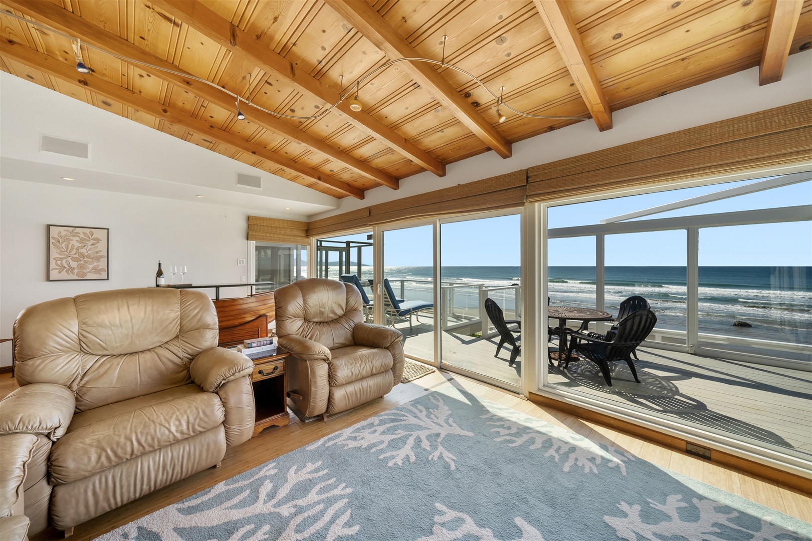 Full wall of windows provides the best views of the Pacific