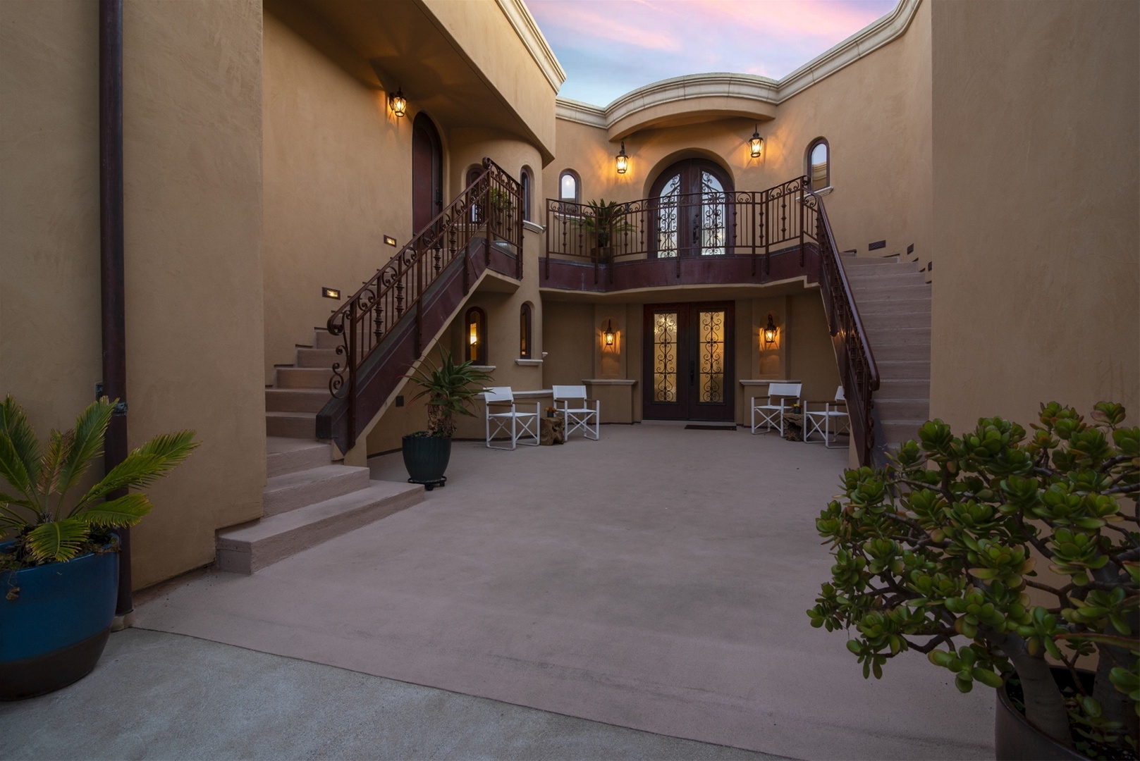 Welcome to 370 Park Ave, your private Cayucos Villa