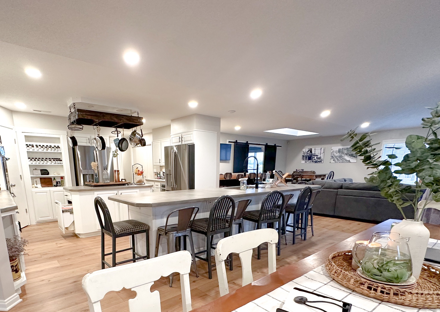 The Attic near Cedar Point - Sleeps 15!