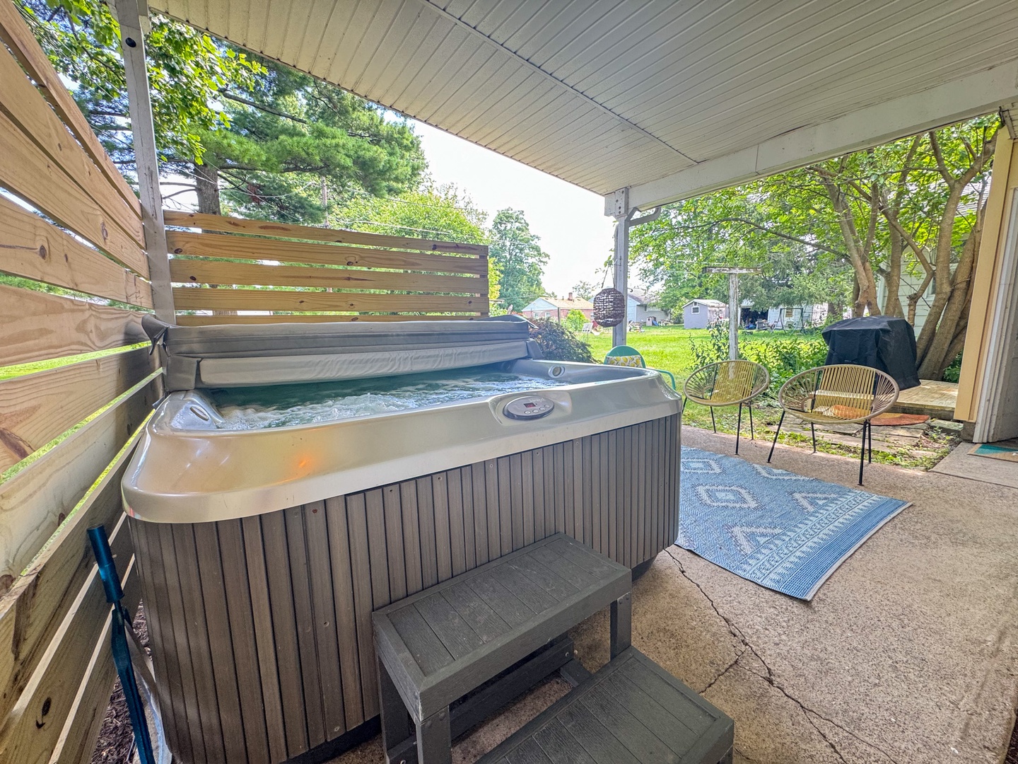 Mid-Century Modern Surf House!