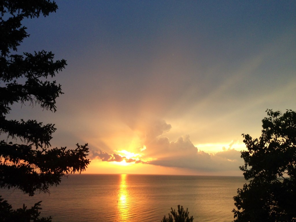 Sunfish Lake—Private and Pastoral - Midwest Home