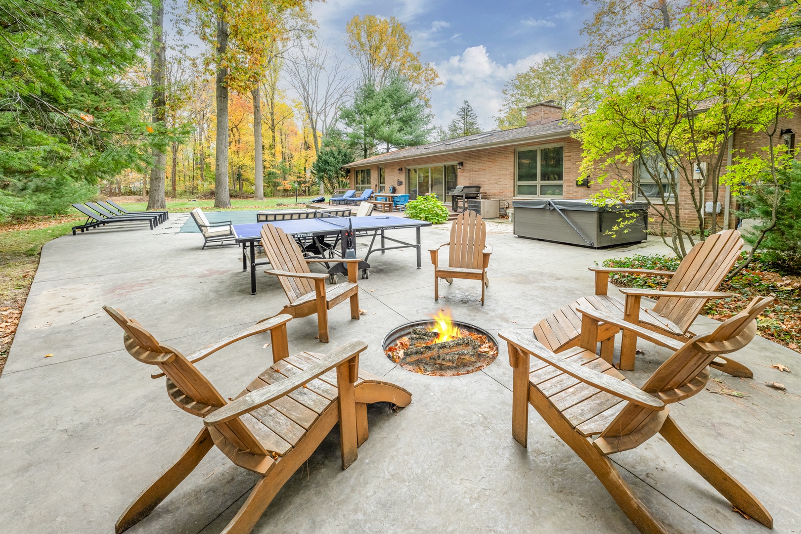 Outdoor Firepit!