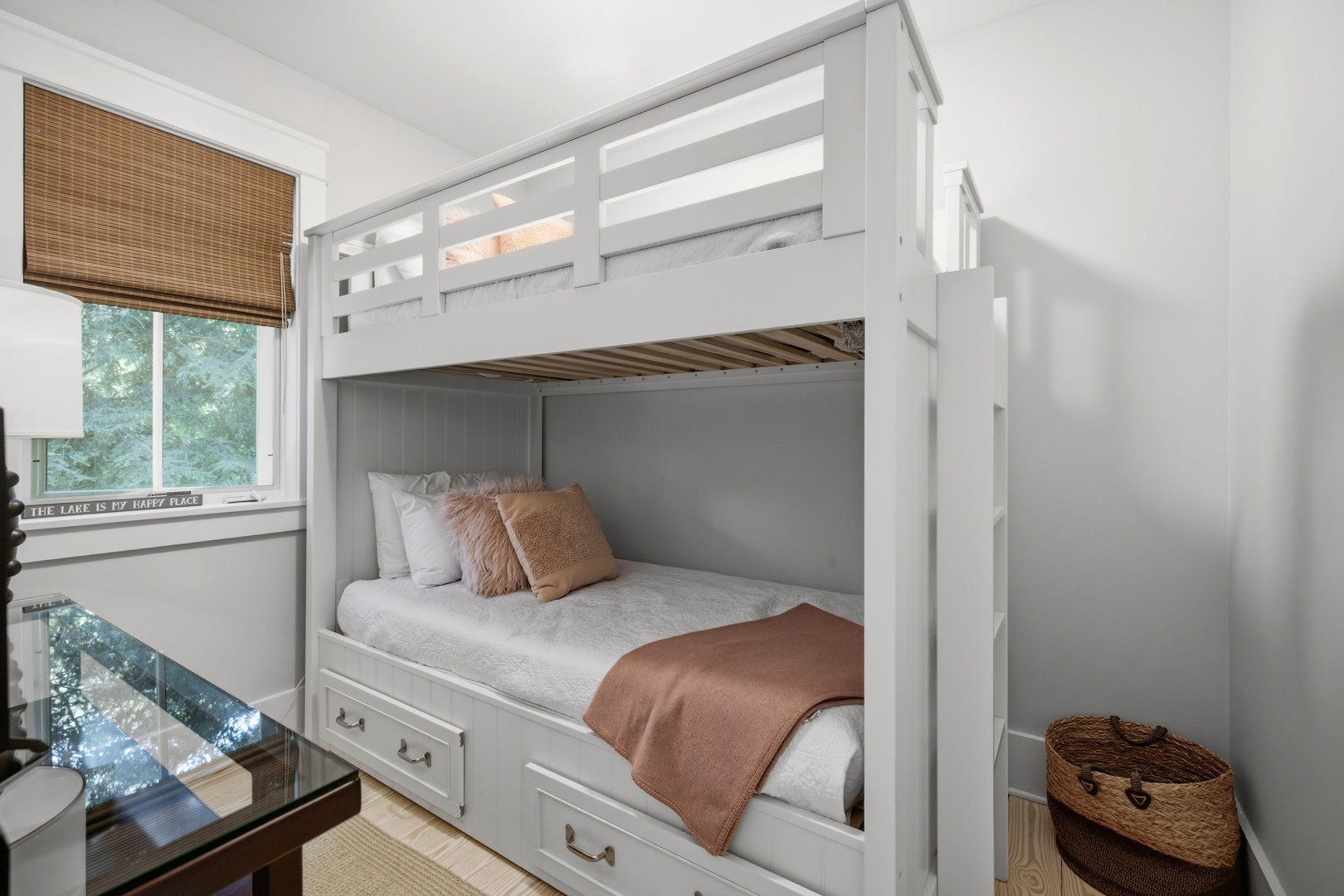 Bunk Room (Two Twins)