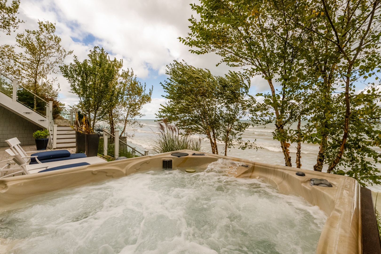 Private Hot Tub with Lake Views!