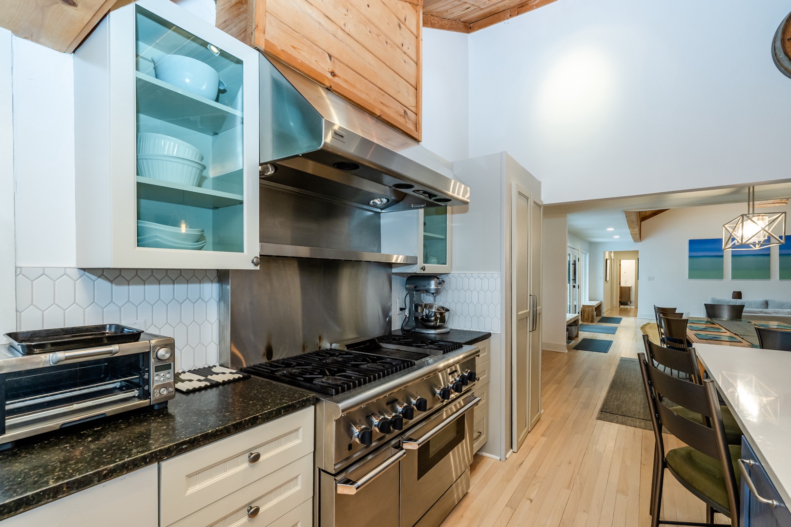 Fully Stocked Kitchen