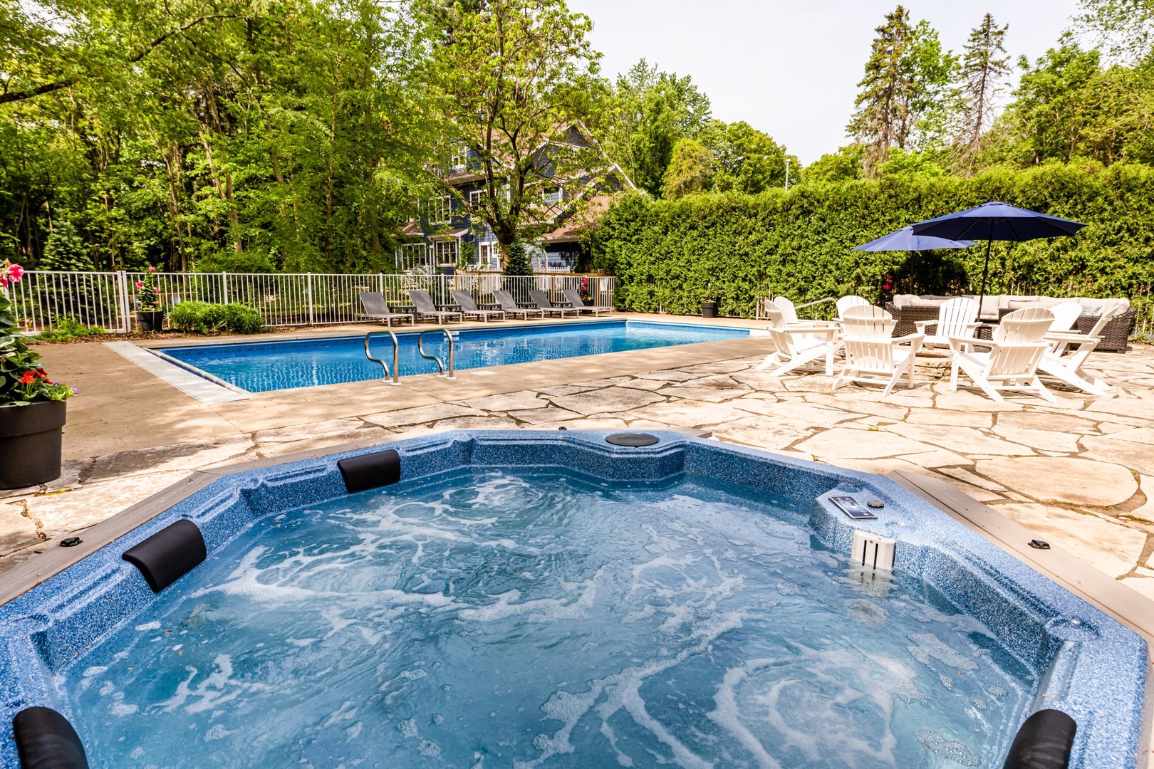 Private Pool & Hot Tub