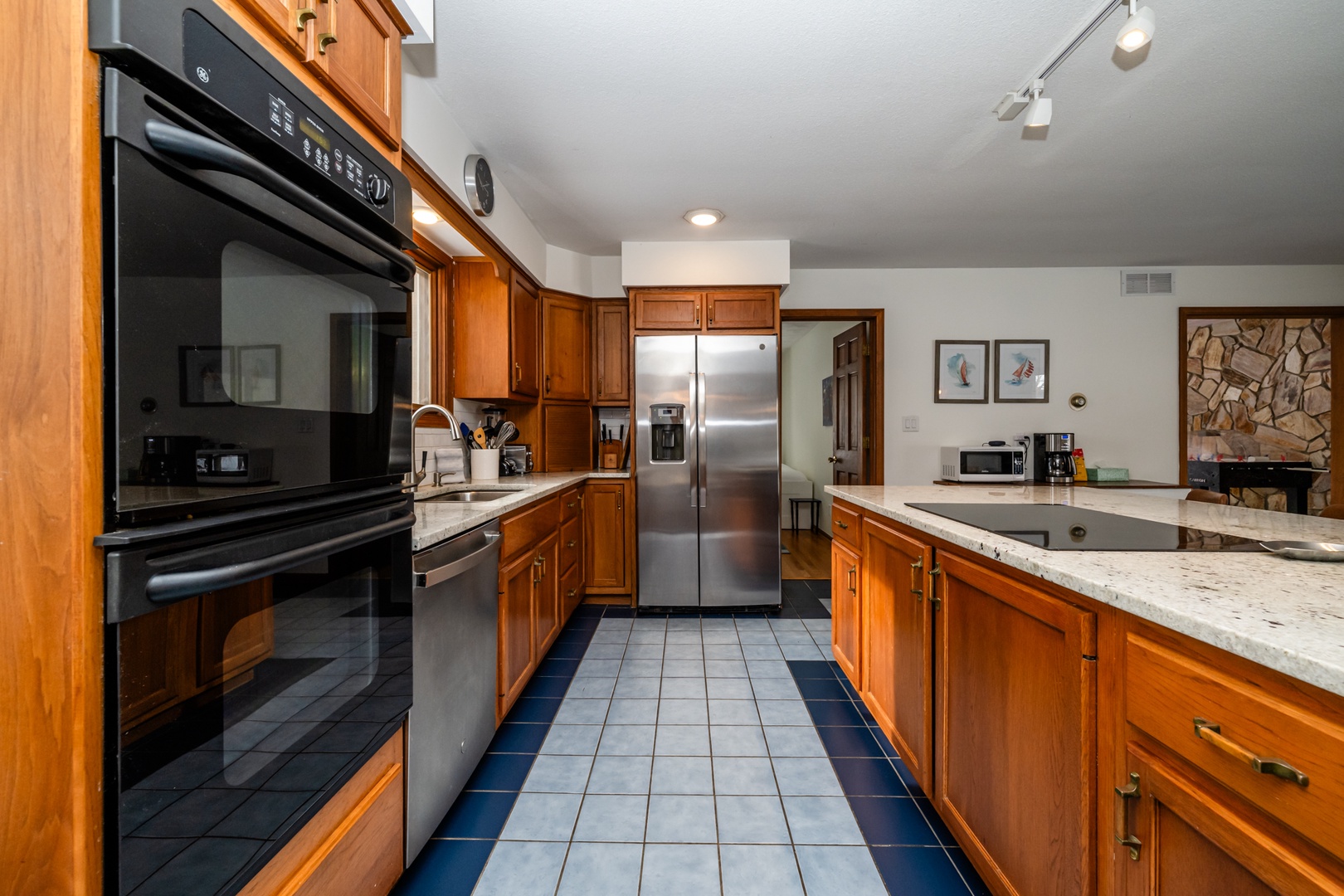 Fully Stocked Kitchen
