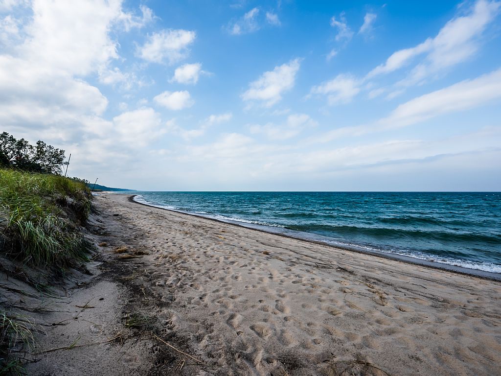 100 feet of private beach frontage!