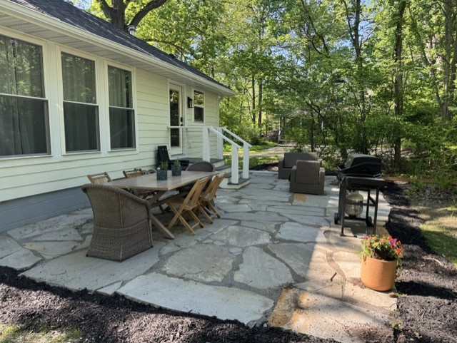 Outdoor Seating and Grill