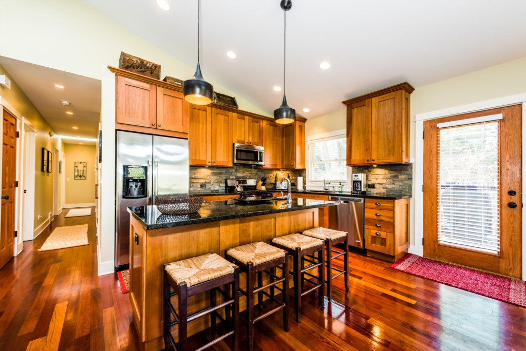 Fully Stocked Kitchen