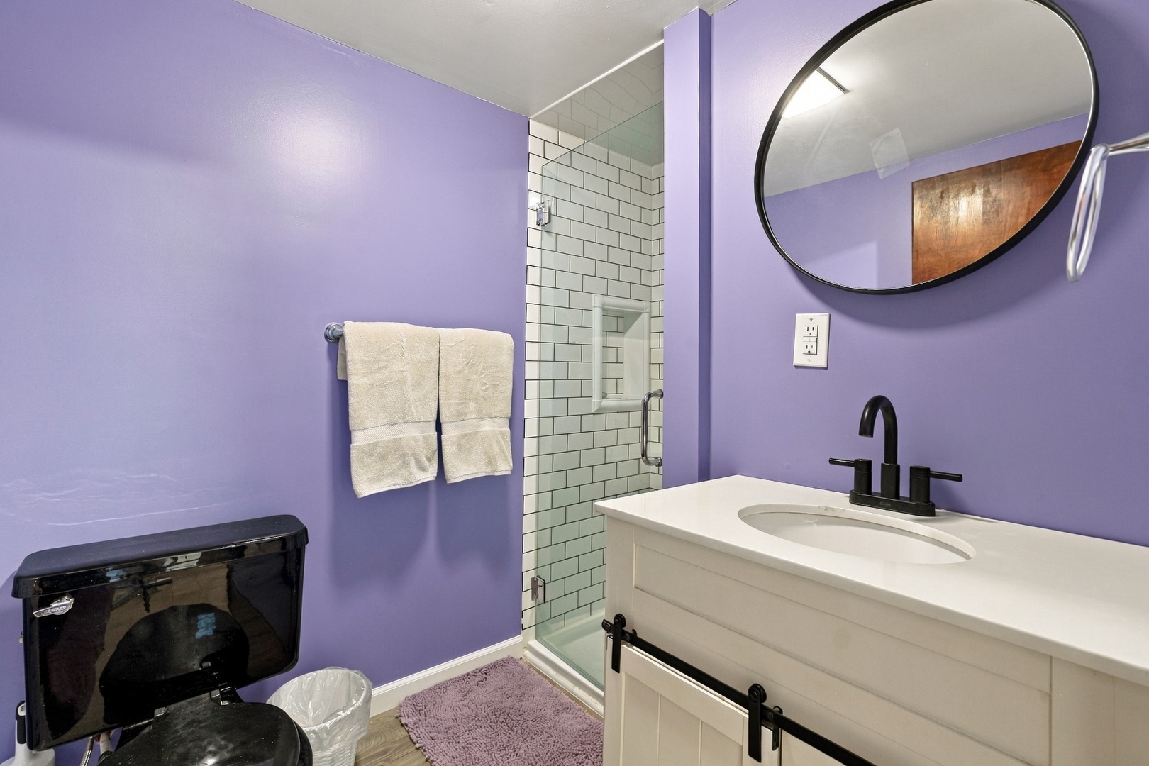 Main Floor Full Bathroom
