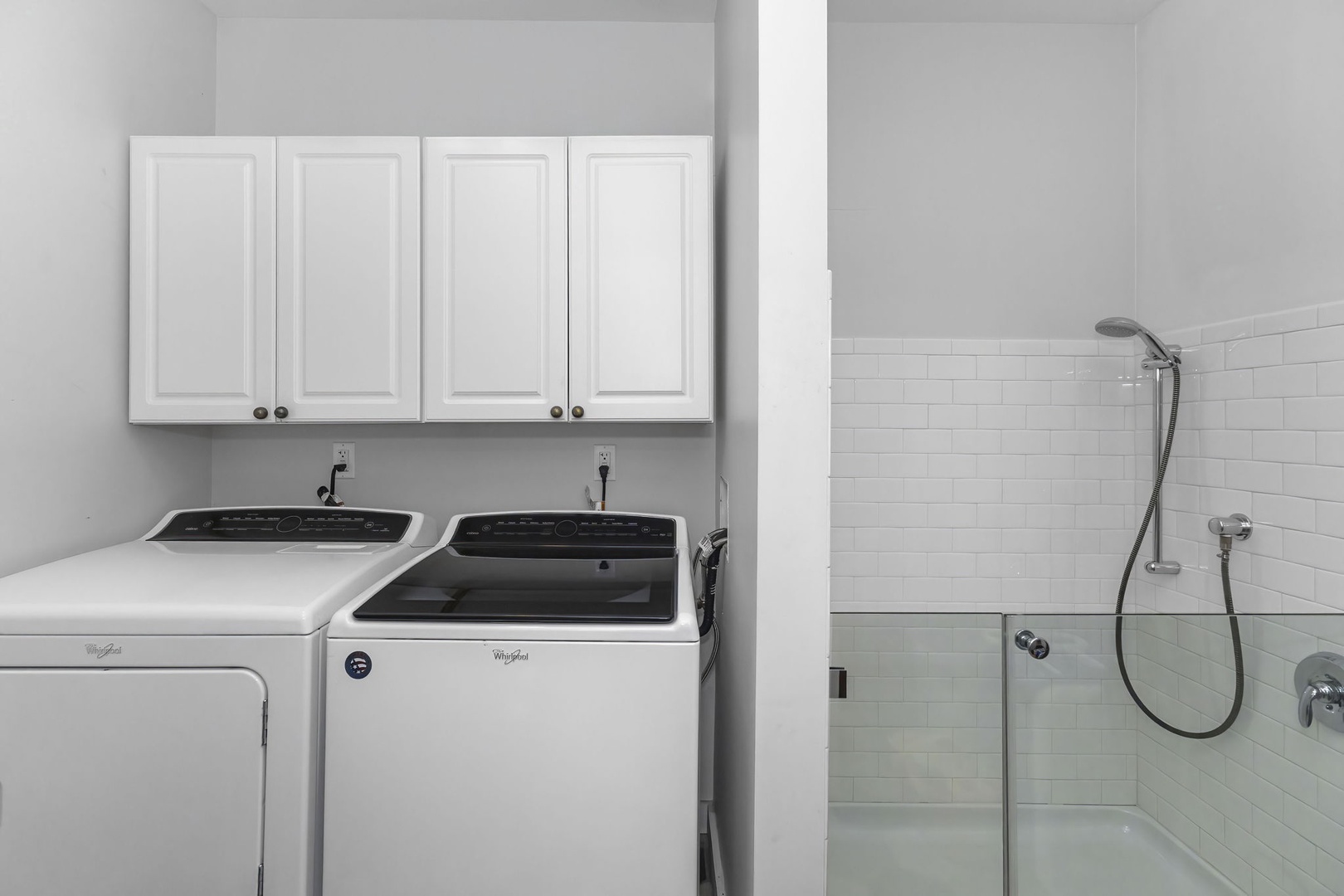 Washer/Dryer & Dog Shower