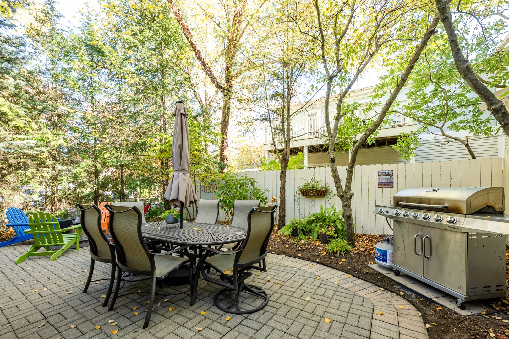 Gas Grill (Propane Provided)!