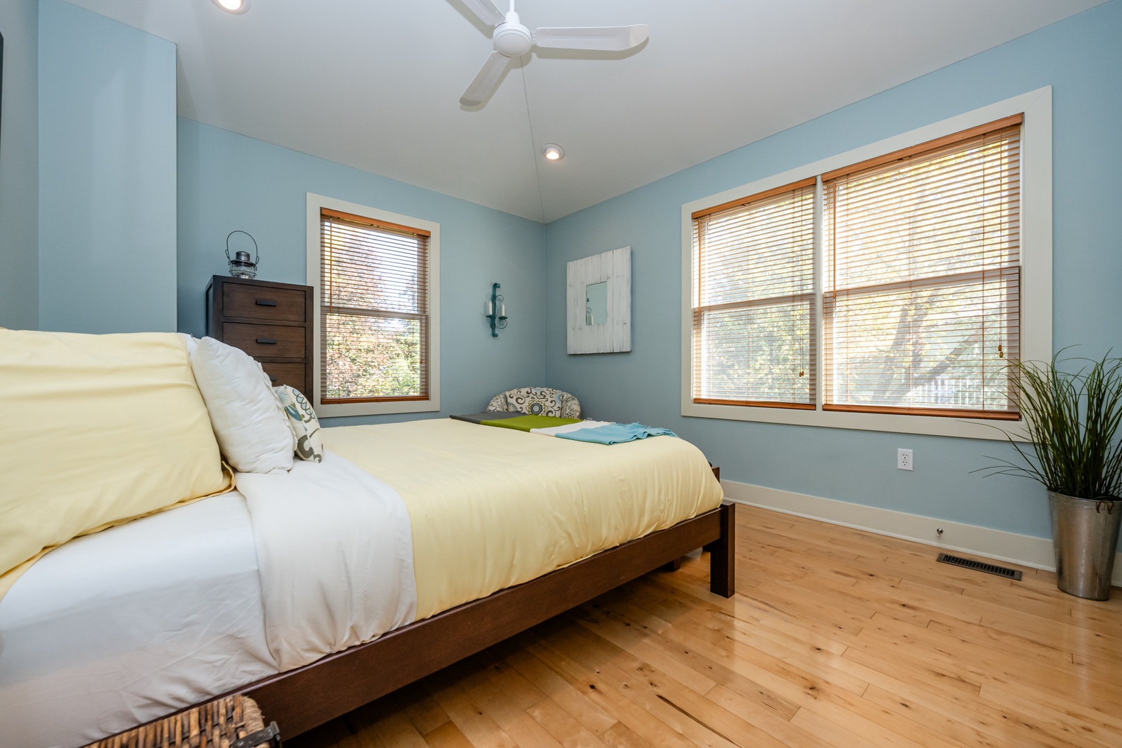 Bedroom #2 (Alt Angle)