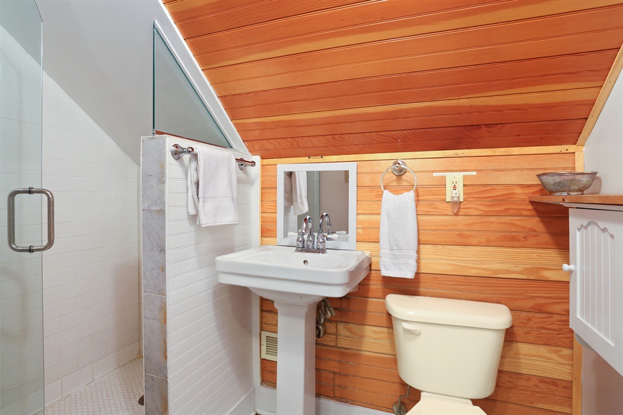 Upstairs Small Bath