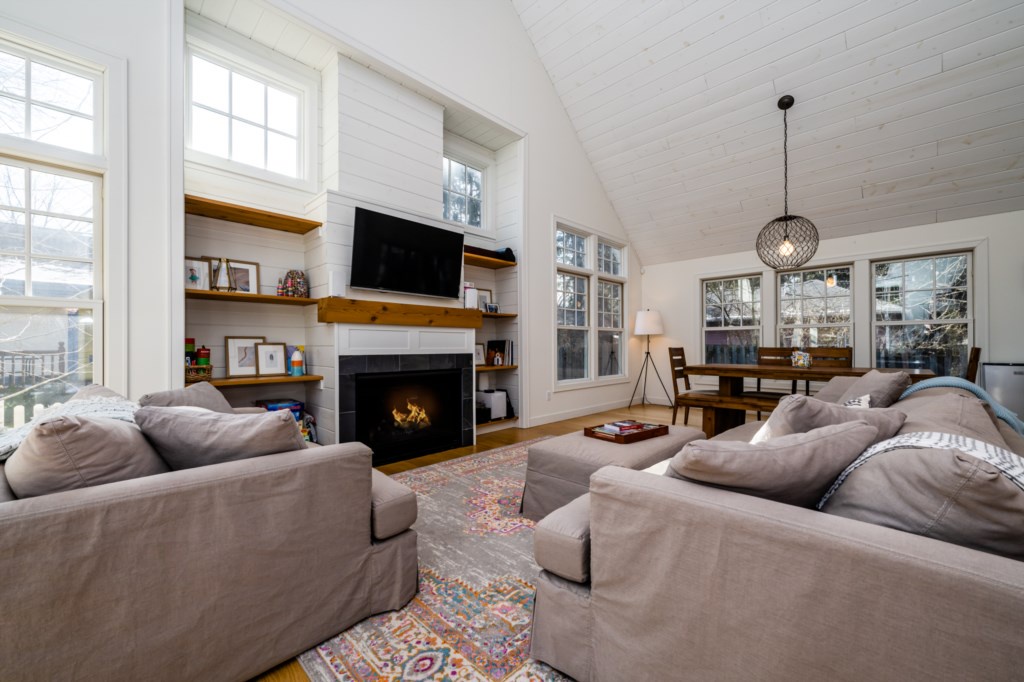 Family Room with TV & Gas Fireplace