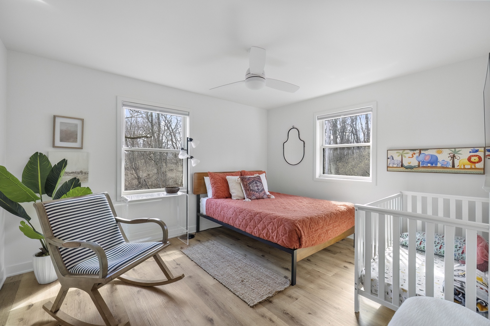 Bedroom #2 (Queen) Main Floor