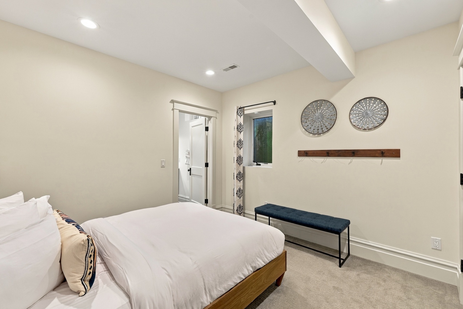 Bedroom #7 (Alt Angle)