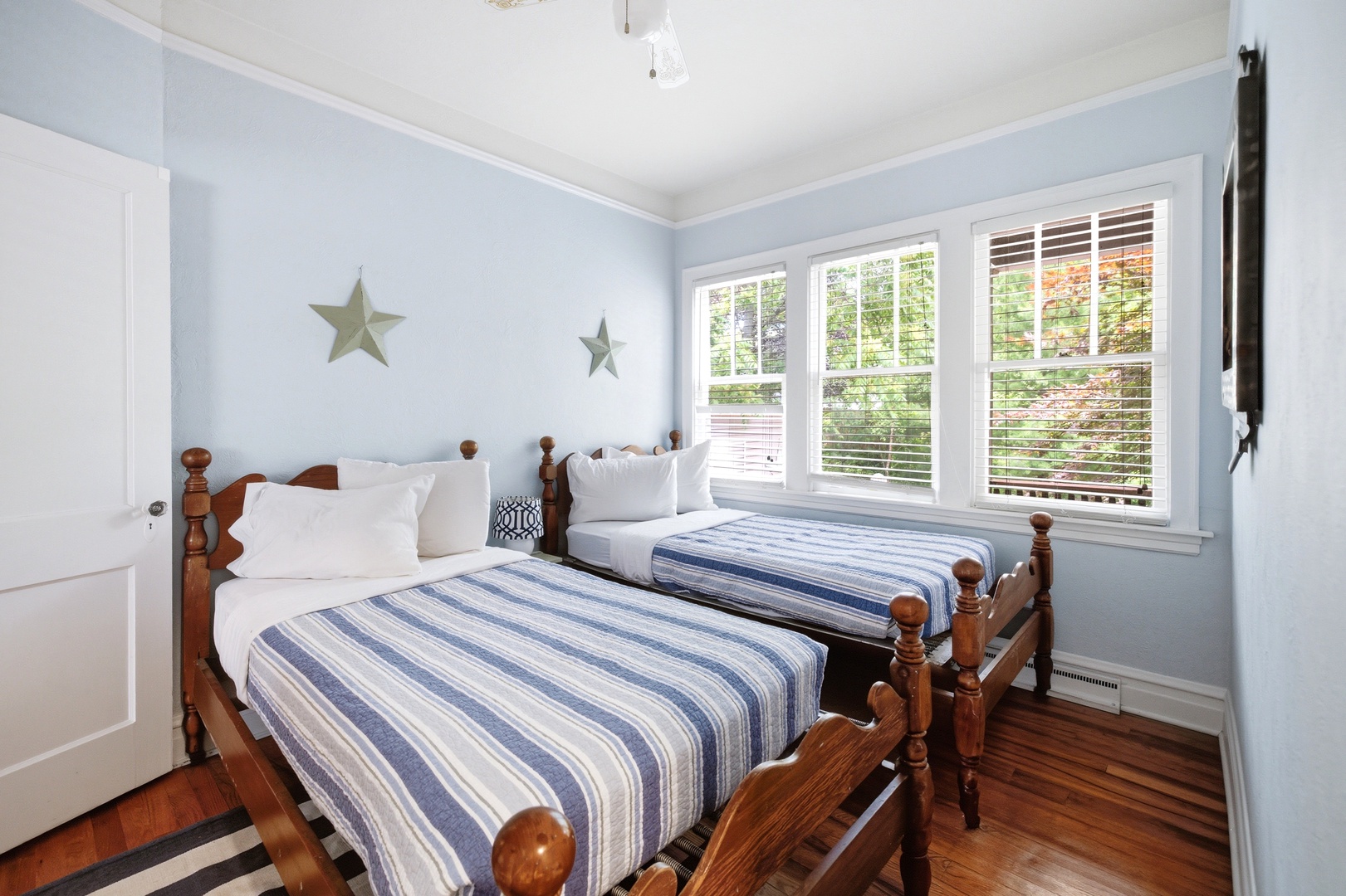 Bedroom #2 (Two Twins)