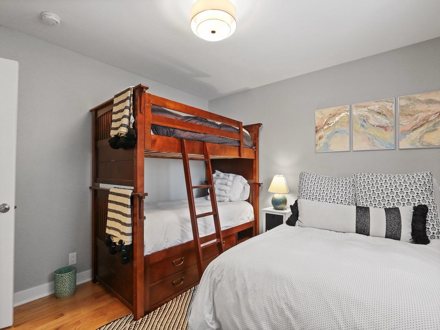 Bedroom #5 (Second Floor Queen & Two Twins)