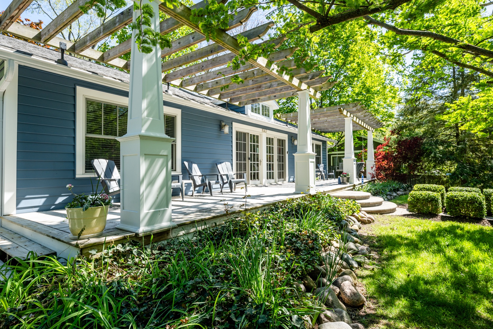 Welcome To A Sunnyside Cottage!
